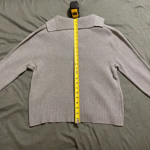 Gray ribbed sweater - Picture 2 of 6